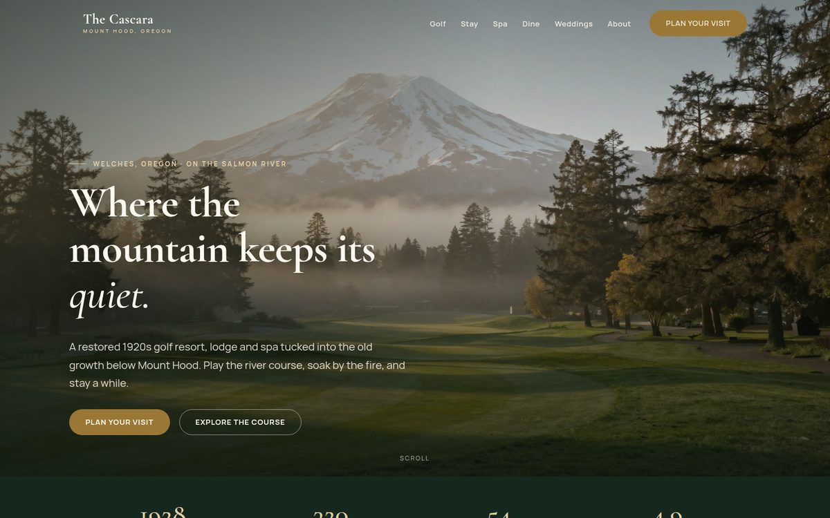 The Cascara demo homepage, a golf resort and lodge site styled like a restored 1920s mountain lodge.